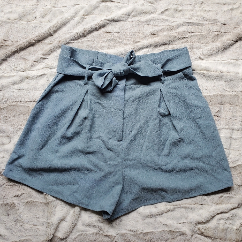 High-waisted Pocket Patched Shorts